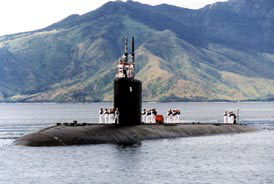 美國在世界各地部署了大量核武器。圖為游弋在菲律賓海域的美國核潛艇。