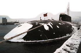 今年八月，俄羅斯庫爾斯克號核潛艇因故障沉沒，此事被媒體炒得沸沸揚揚。圖為與庫爾斯克號同級的俄國核潛艇。